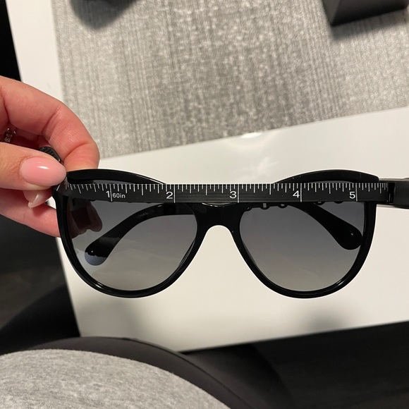 CHANEL SUNGLASSES - Picture 9 of 9